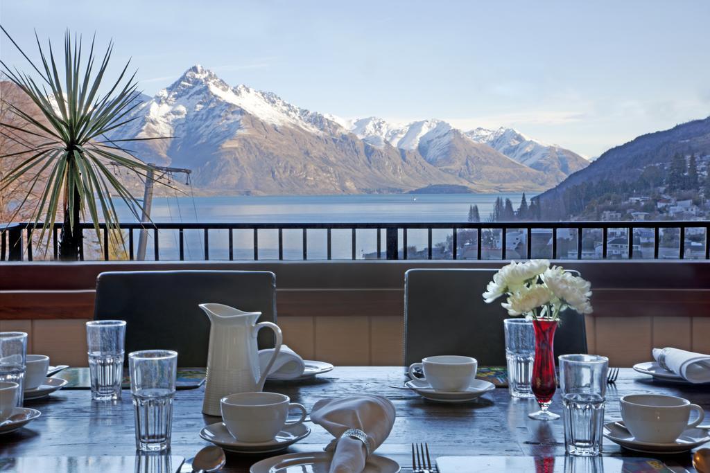 Queenstown House Bed & Breakfast And Apartments Exterior photo